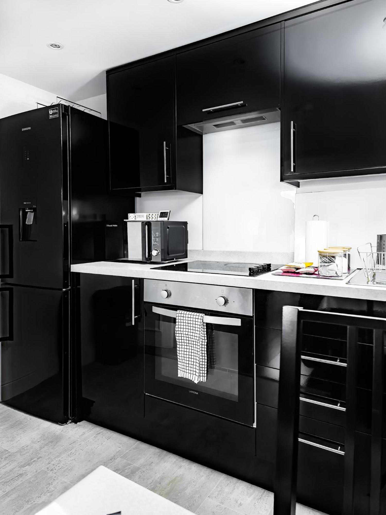Charming London Home, Opp Arnos Grove Underground Station, Parking New Southgate Extérieur photo