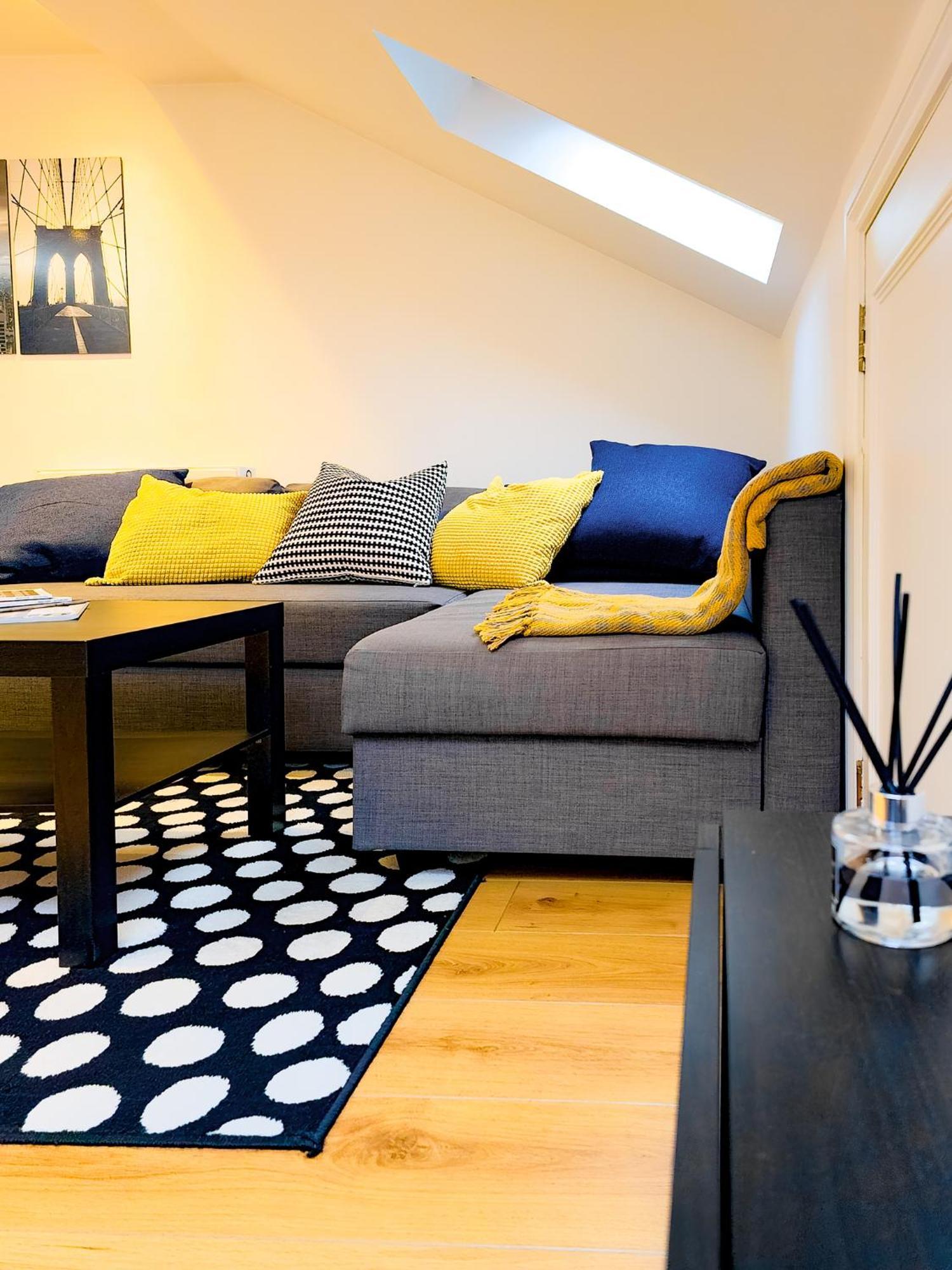 Charming London Home, Opp Arnos Grove Underground Station, Parking New Southgate Extérieur photo